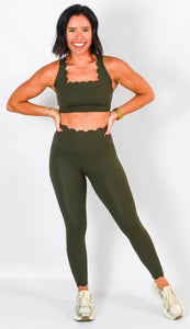 The Essential High-Rise Scalloped Leggings
